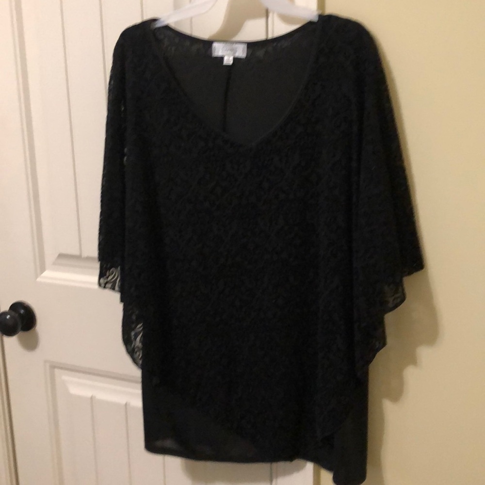 Formal cap-blouse with small rhinestones.